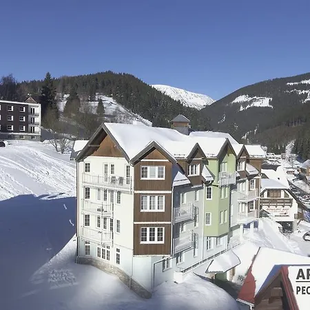 Apartman Pec Pod Snezkou * ペツ・ポト・スニェシュコウ