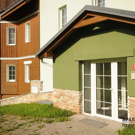 Apartman Pec Pod Snezkou アパート ペツ・ポト・スニェシュコウ