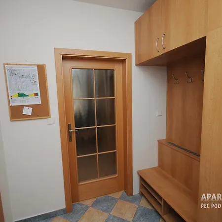 アパート Apartman Pec Pod Snezkou *